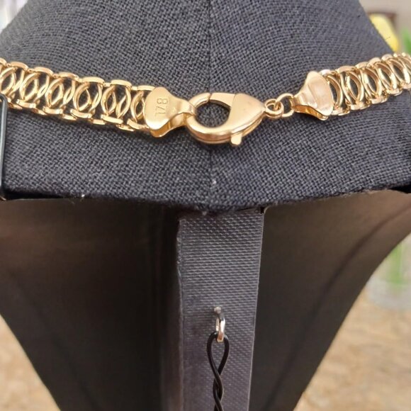 Neiman Marcus 18K Reverie Gold Plated Mesh Necklace - Picture 5 of 5